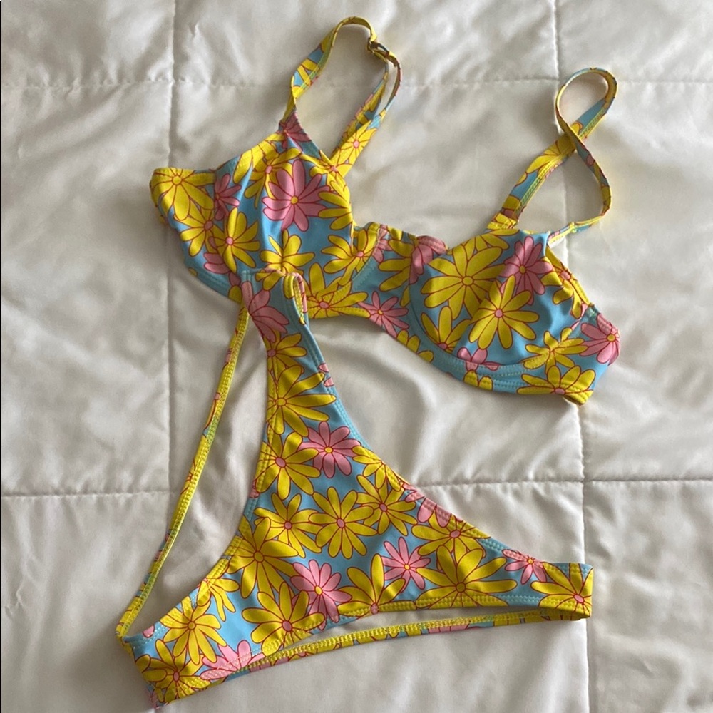 Floral Print Bikini Set